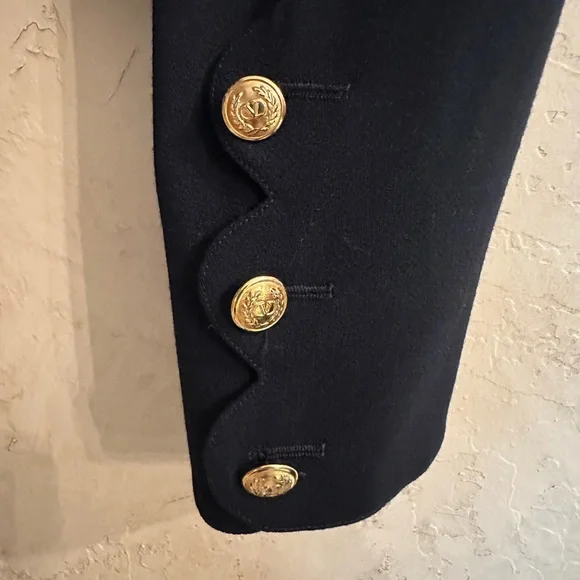 Valentino Cropped Navy Wool Jacket with Gold Buttons AUTHENTIC - Picture 4 of 9